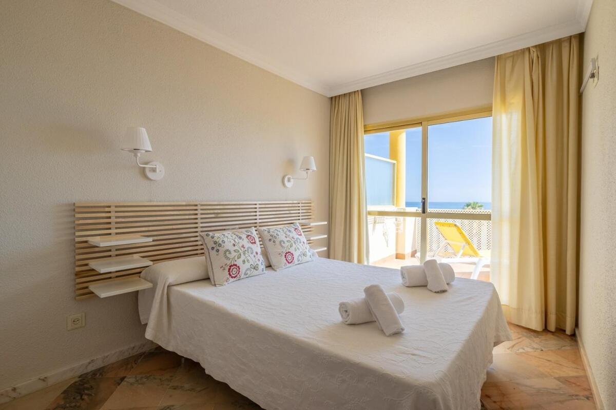 Oleholidays 1142 Romana Playa Ocean Views Apartment Marbella