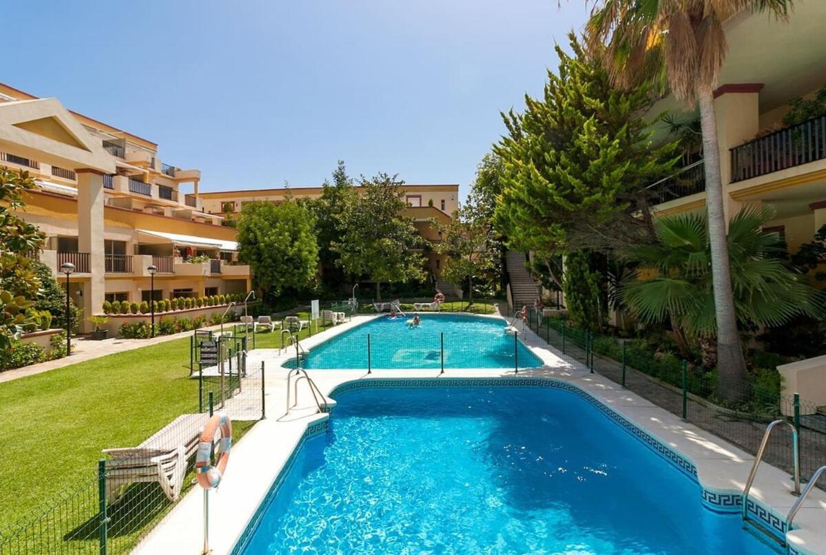 Oleholidays 1142 Romana Playa Ocean Views * Marbella