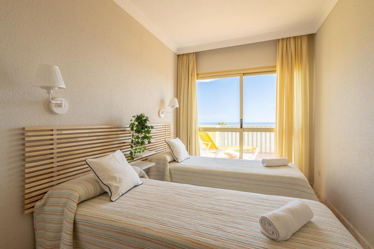 Oleholidays 1142 Romana Playa Ocean Views Marbella